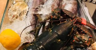 オマールエビ、黒ムツ、殻牡蠣